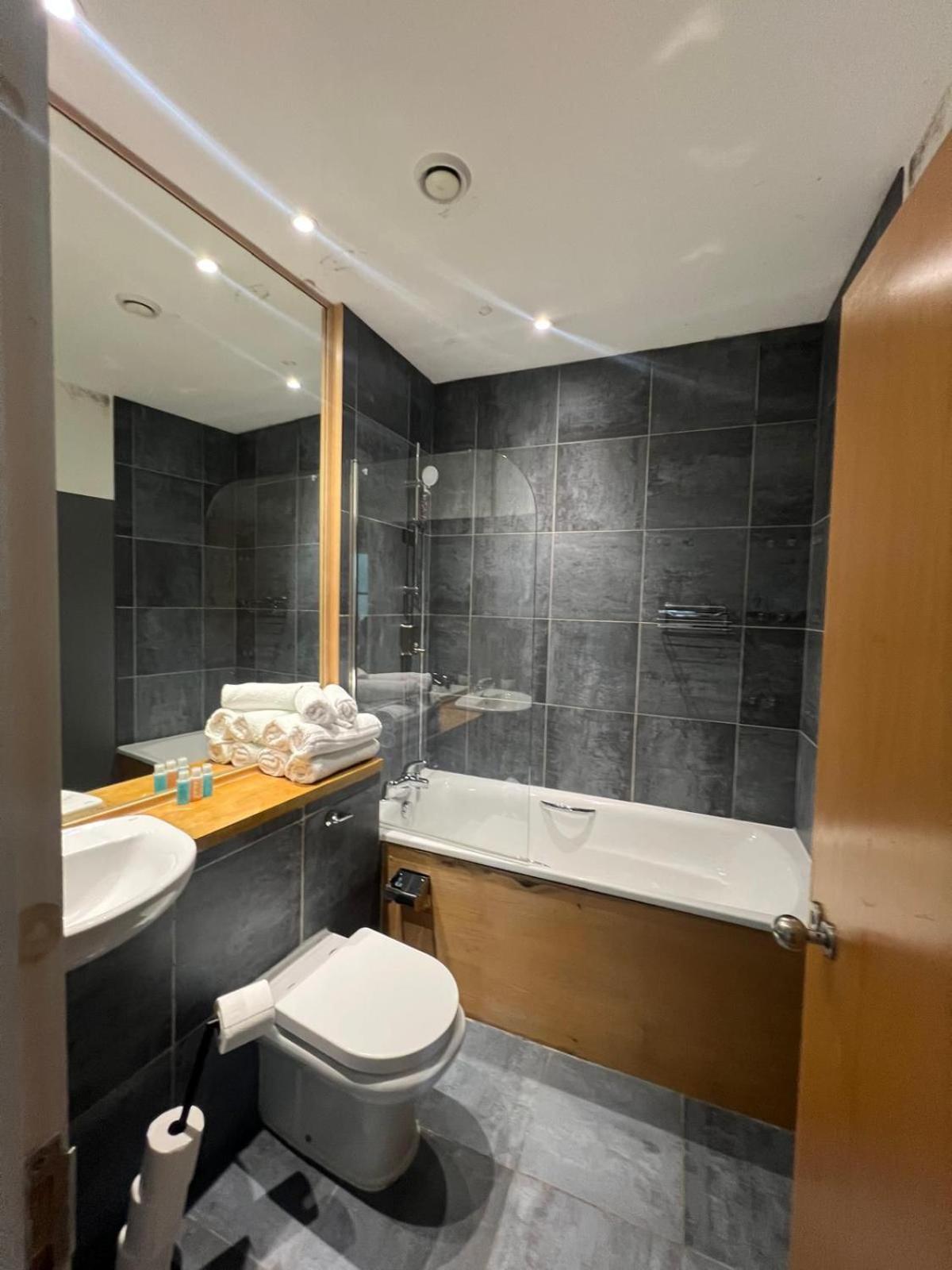 Super Prime City Centre Modern 3 Bed Apartment Liverpool Extérieur photo